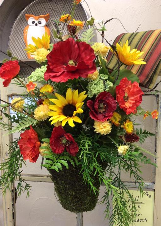 Hollow Tree Gifts & Floral Florist Monticello, IA